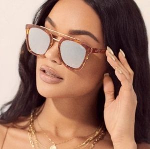 Sweet Dreams in Orange Tort & Gold Mirror